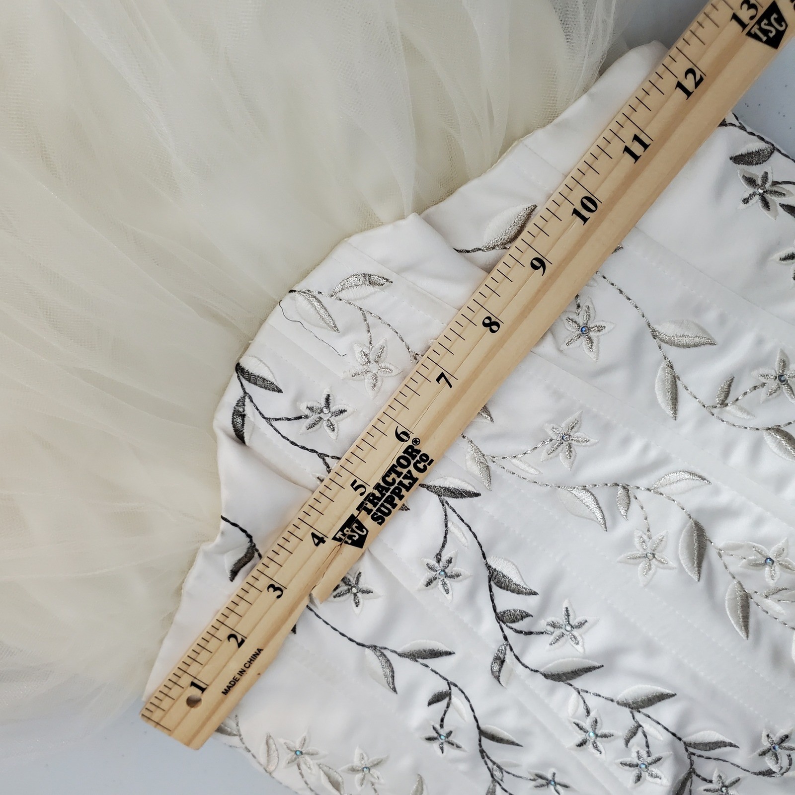 Vintage Cache Ivory Embroidered Halter Tulle Ball Gown Formal Dress 6 Wedding