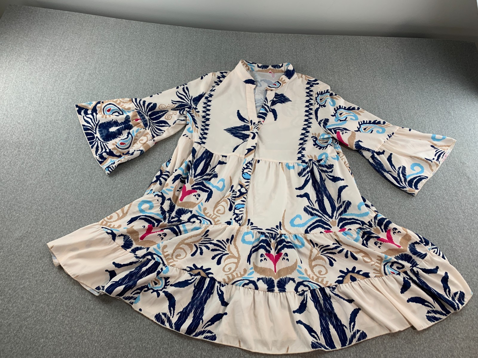 Bohemian Button Front Tiered Dress Womens M Ivory Blue Print Flowy Bell Sleeve