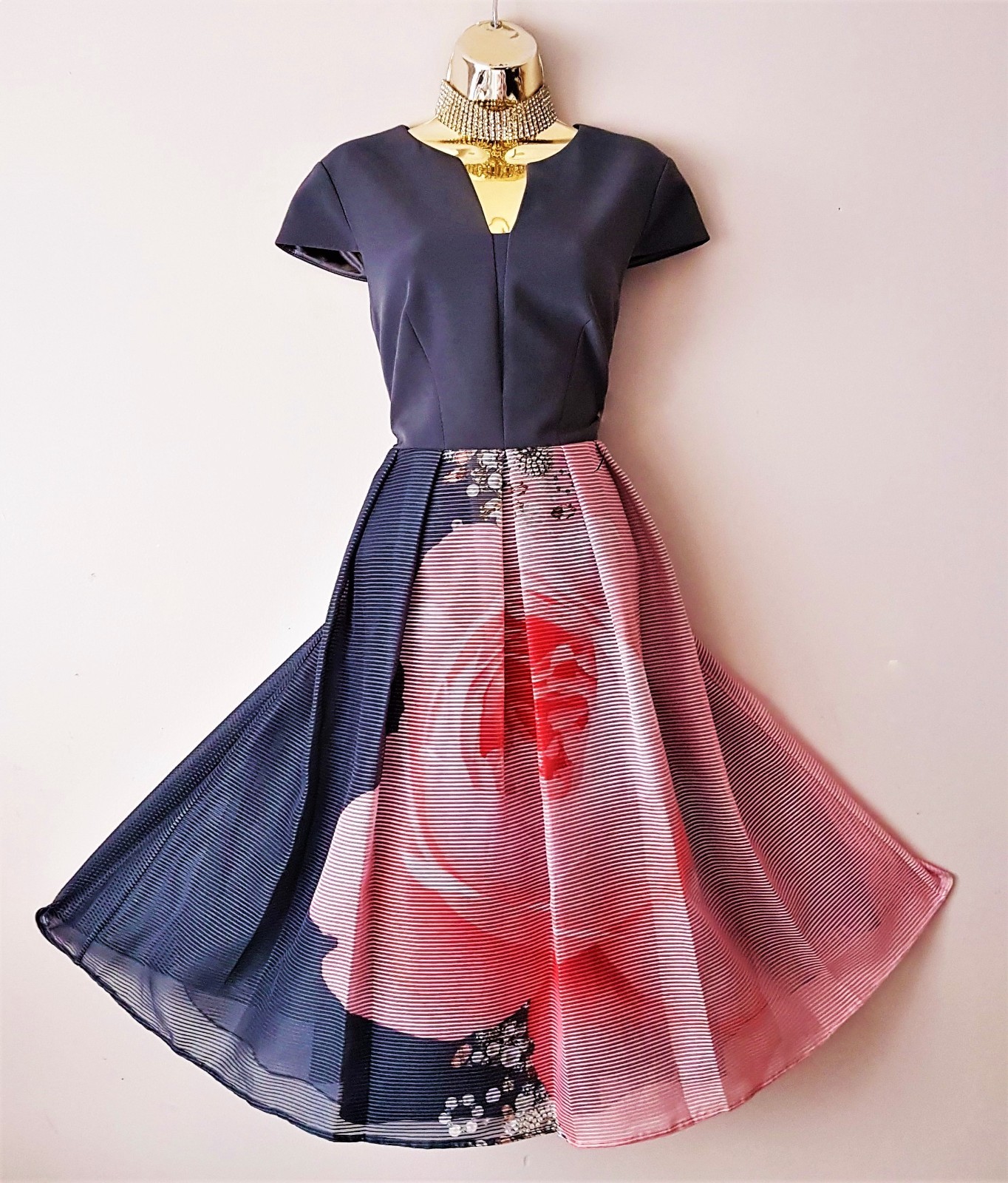 Ted Baker Noura Blenheim Palace Rose jewel Fit & Flare Evening Dress Size 8 TB1