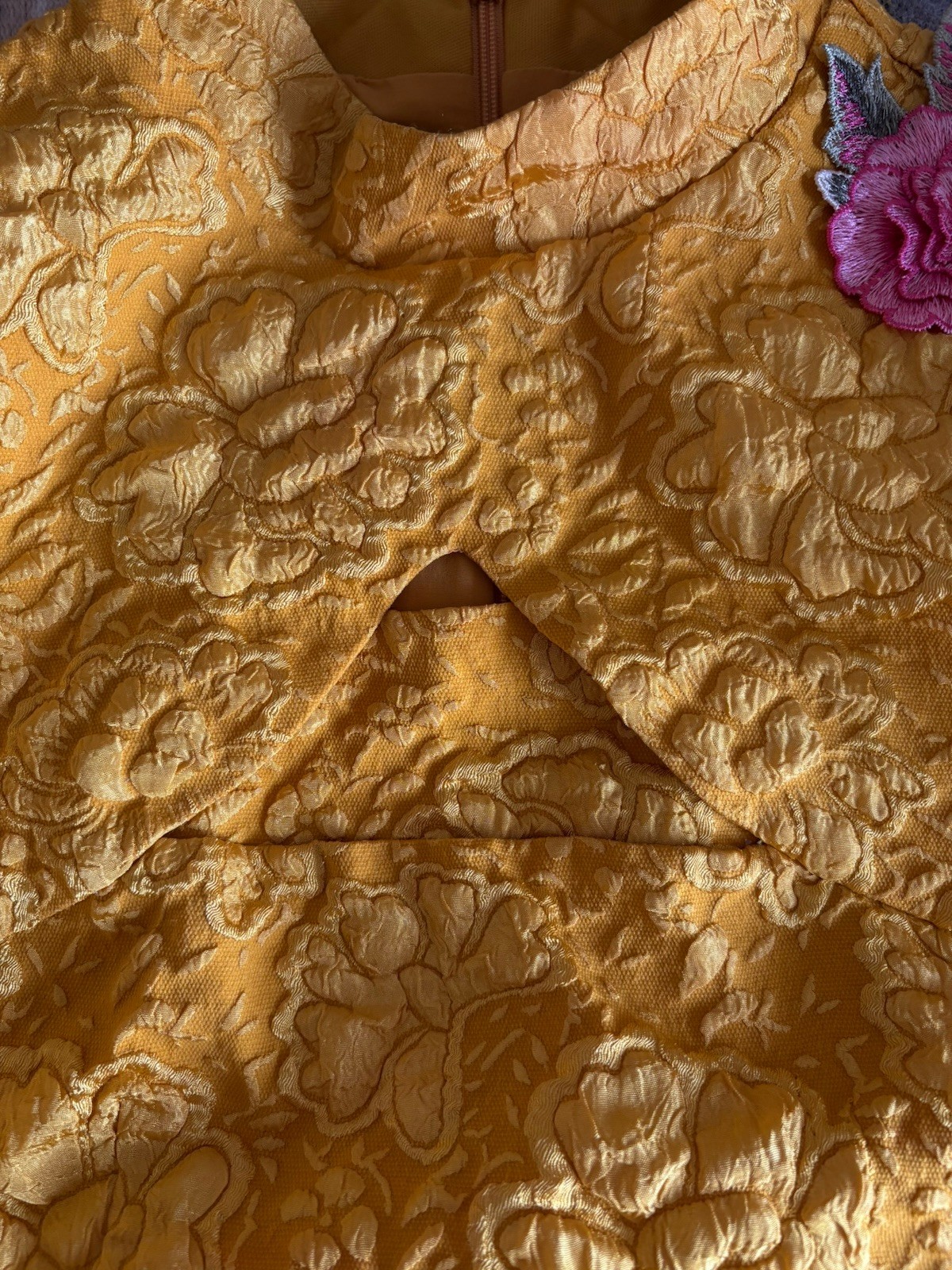 ONE33 Social Jaquard Cutout Long Sleeve Marigold Yellow Mini Dress Sz 6 Aplique