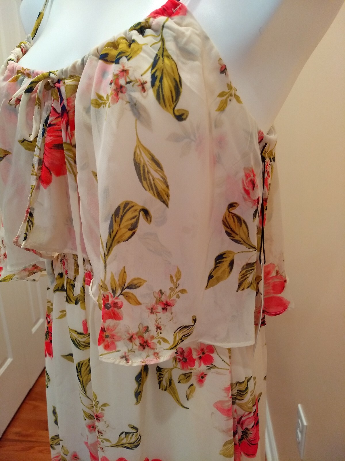 June And Hudson Chiffon Ruffle Maxi Dress Floral Ivory Red Size L Nwt
