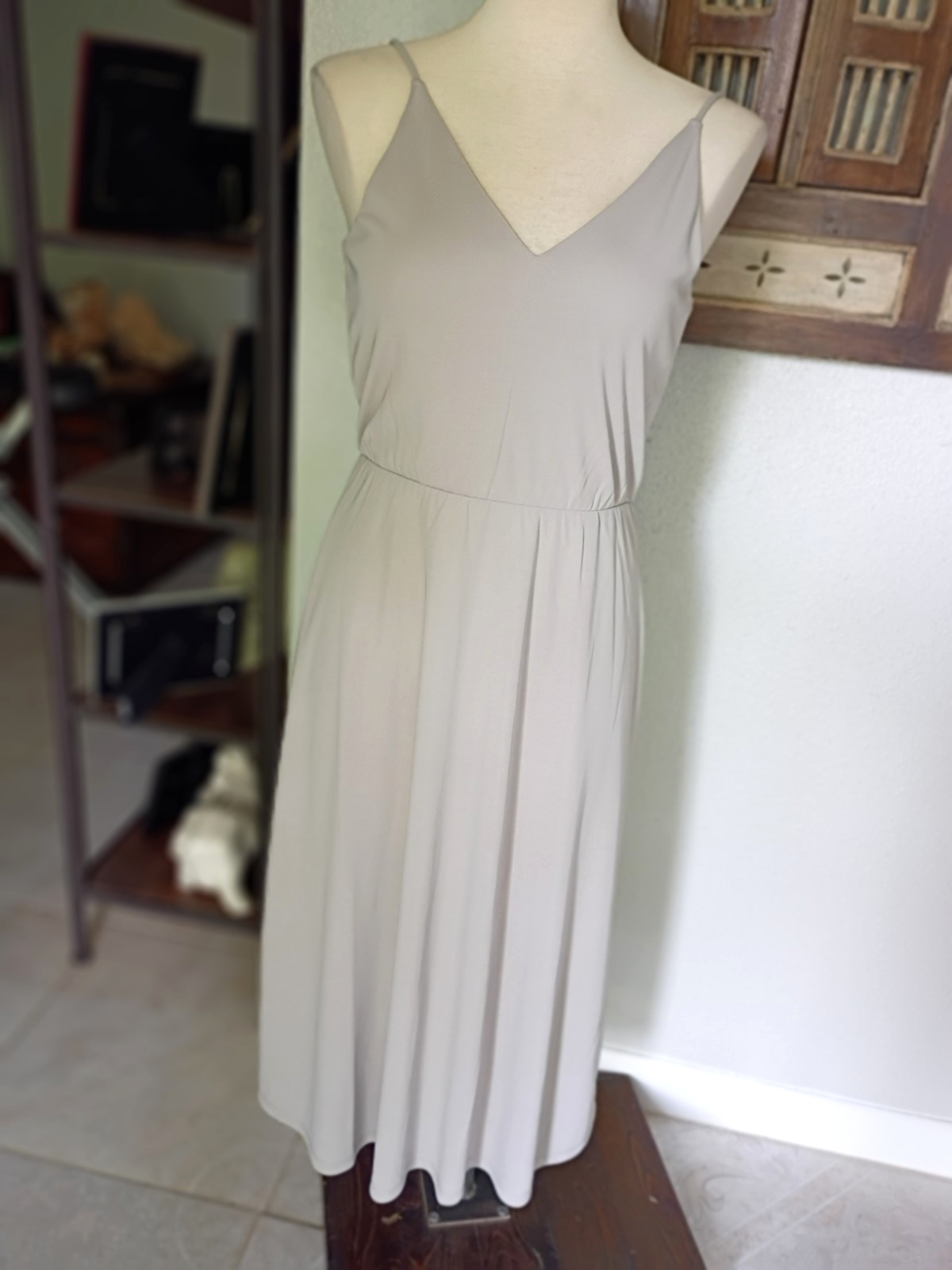 H&M Taupe Slinky Spaghetti Strap V-Neck Maxi Dress Size XS