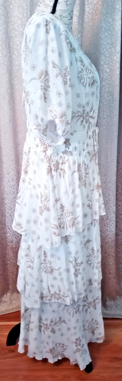 J Gee Feminine Smocked Waist Ruffled Beige & White Floral Print Maxi Dress PXL