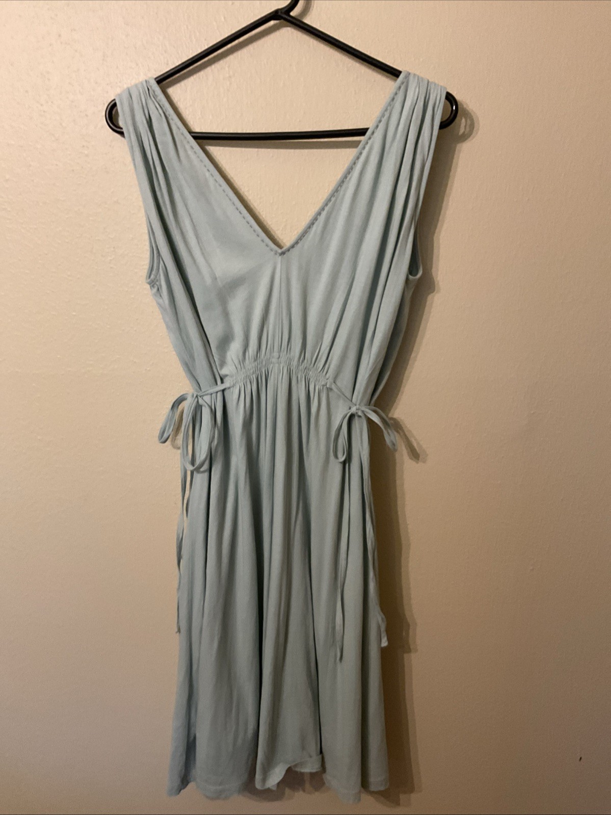 Synergy Soft Organic Cotton Sleeveless V Neck Smocked Waist Midi Dress Women’s M