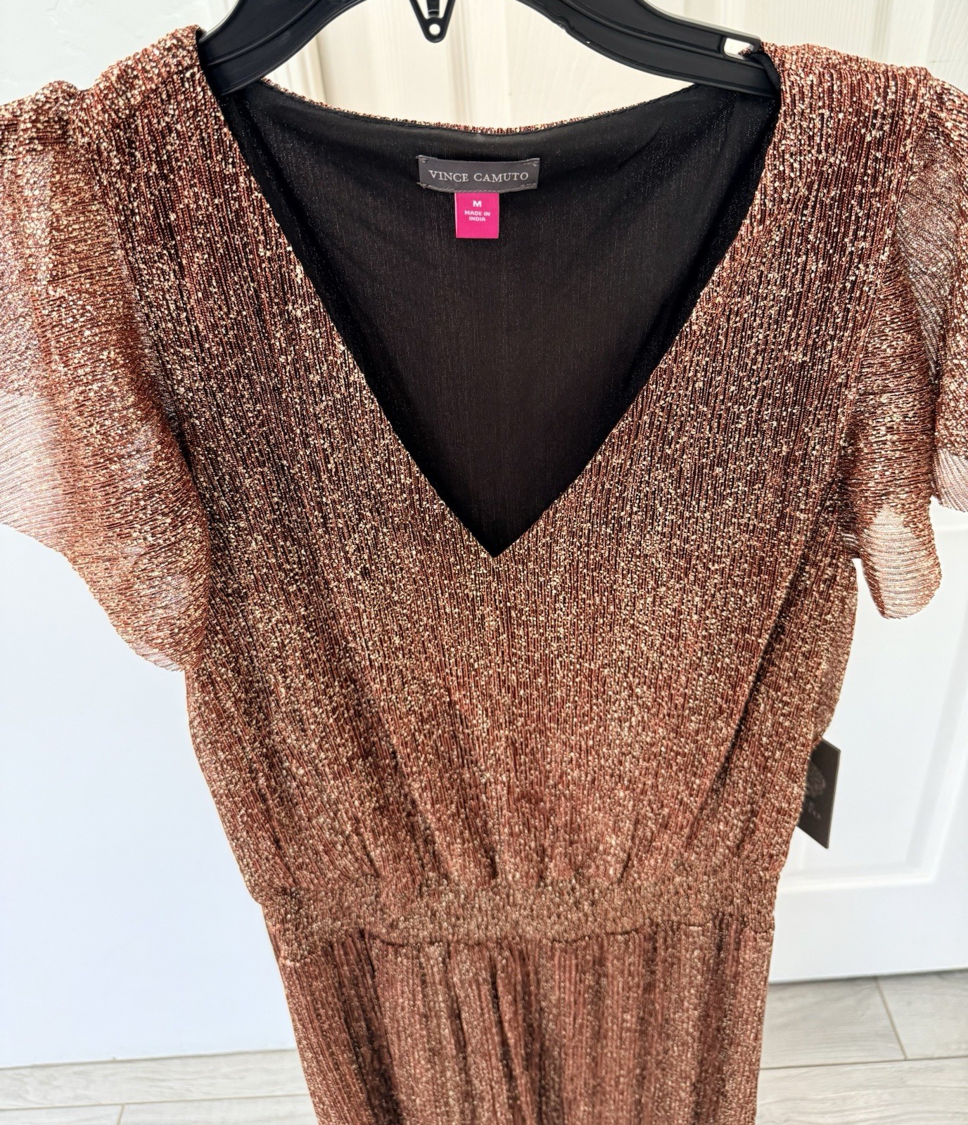 Vince Camuto NWT Burgundy Metallic Pleated Midi Dress Flutter Sleeve Size M