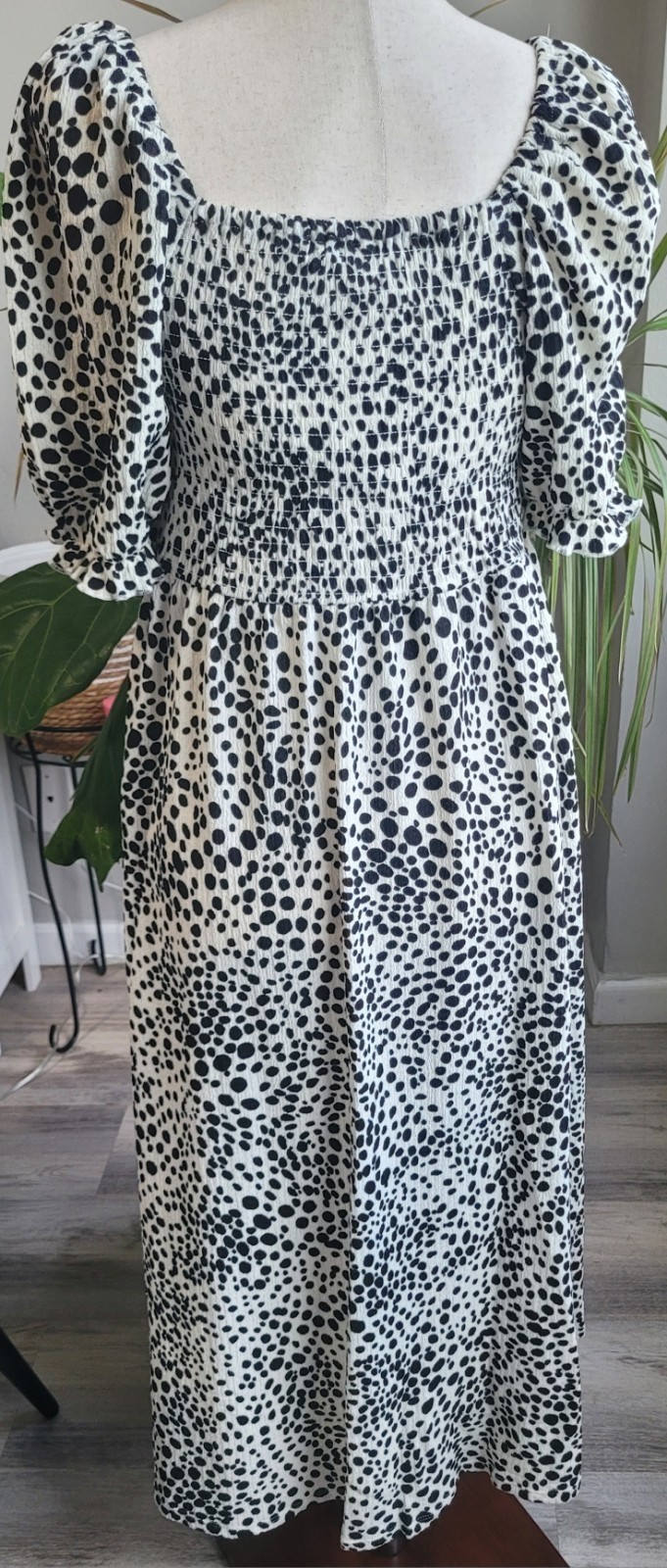 NEW F&F Animal Print Smocked Midi Dress Puff Sleeve Size M NWT