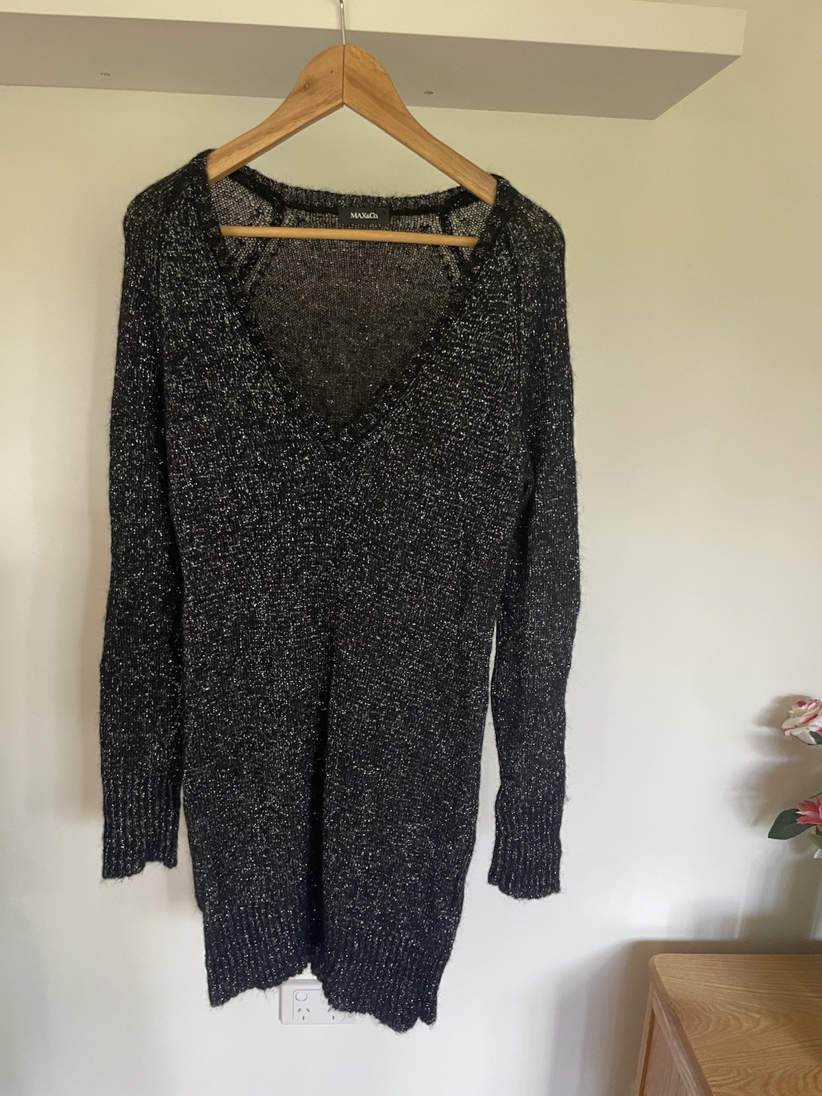 MAX&Co. Black Metallic Knit V-Neck Long Sleeve Jumper /Mini Dress Size S