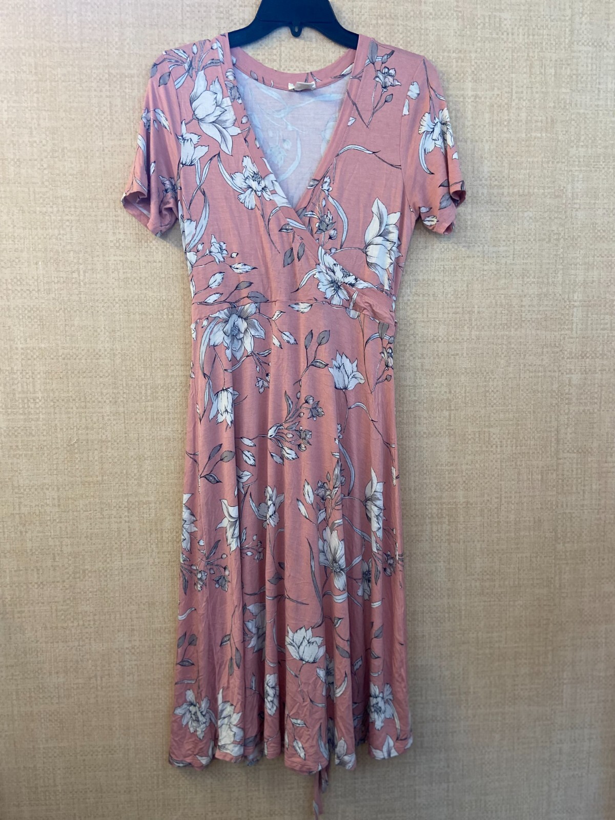 Matty M short sleeve wrap dress size M pink w/white, black & gray floral print