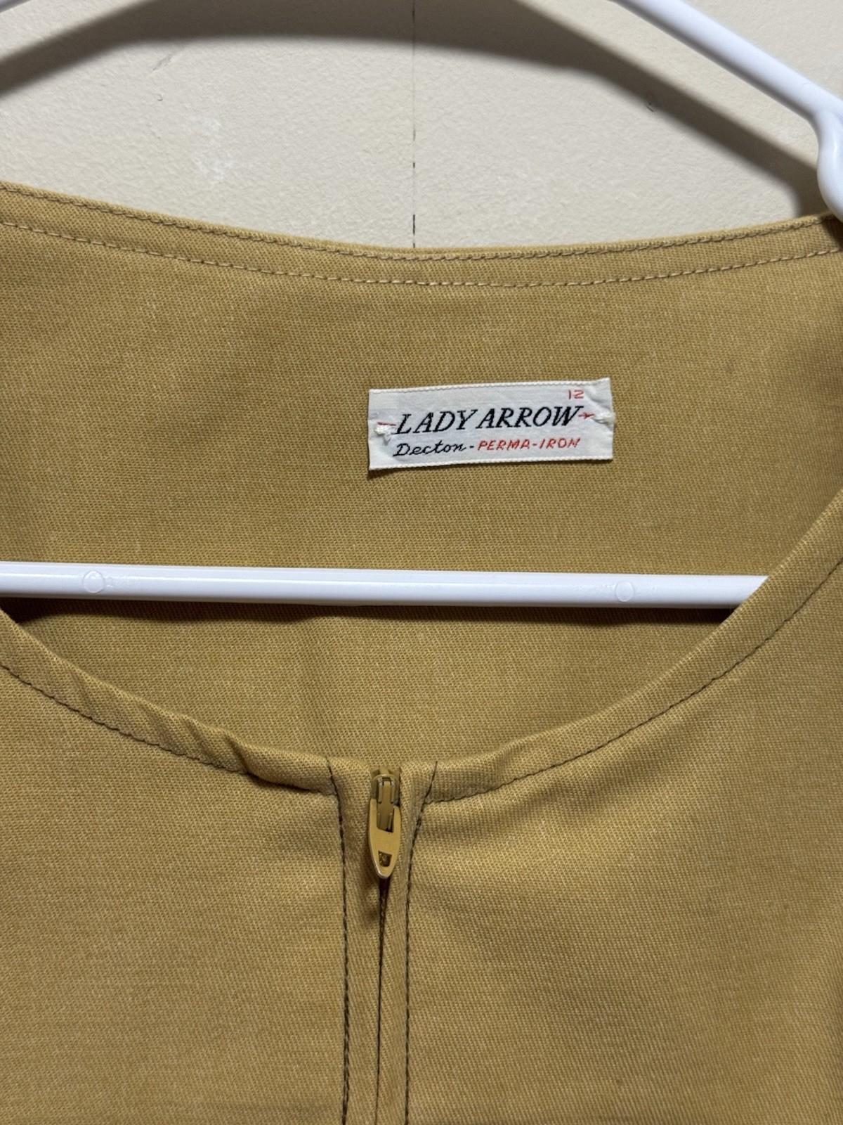 Vintage 1960’s Lady Arrow Sleeveless Sheath Midi Dress Women’s Sz 12 / Yellow
