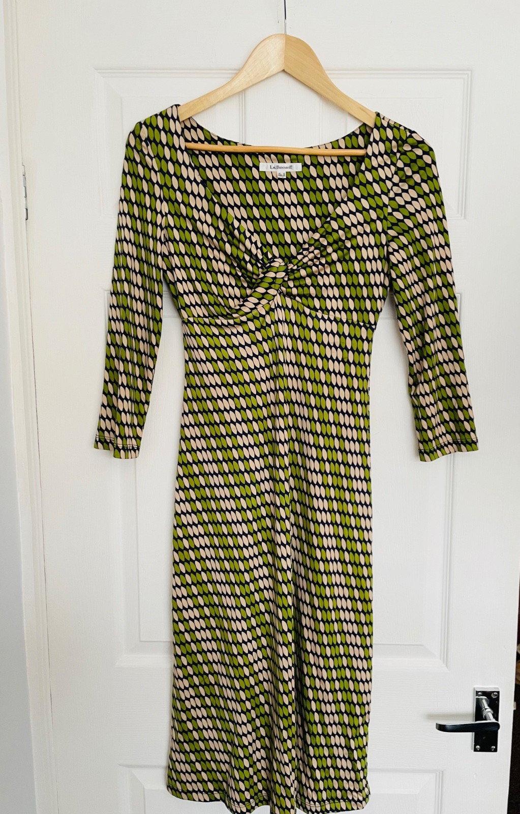 L.K. BENNET Green Navy & Beige 100% Silk Jersey Spotty Midi Dress Sz 6 Mint