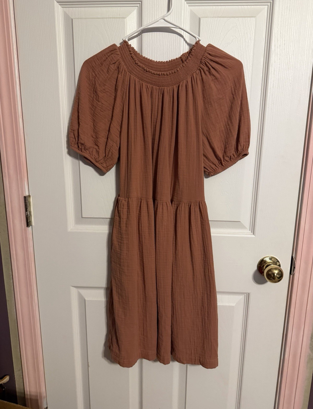 Universal Thread Women’s Brown Smocked Puff Sleeve Midi Dress XS
