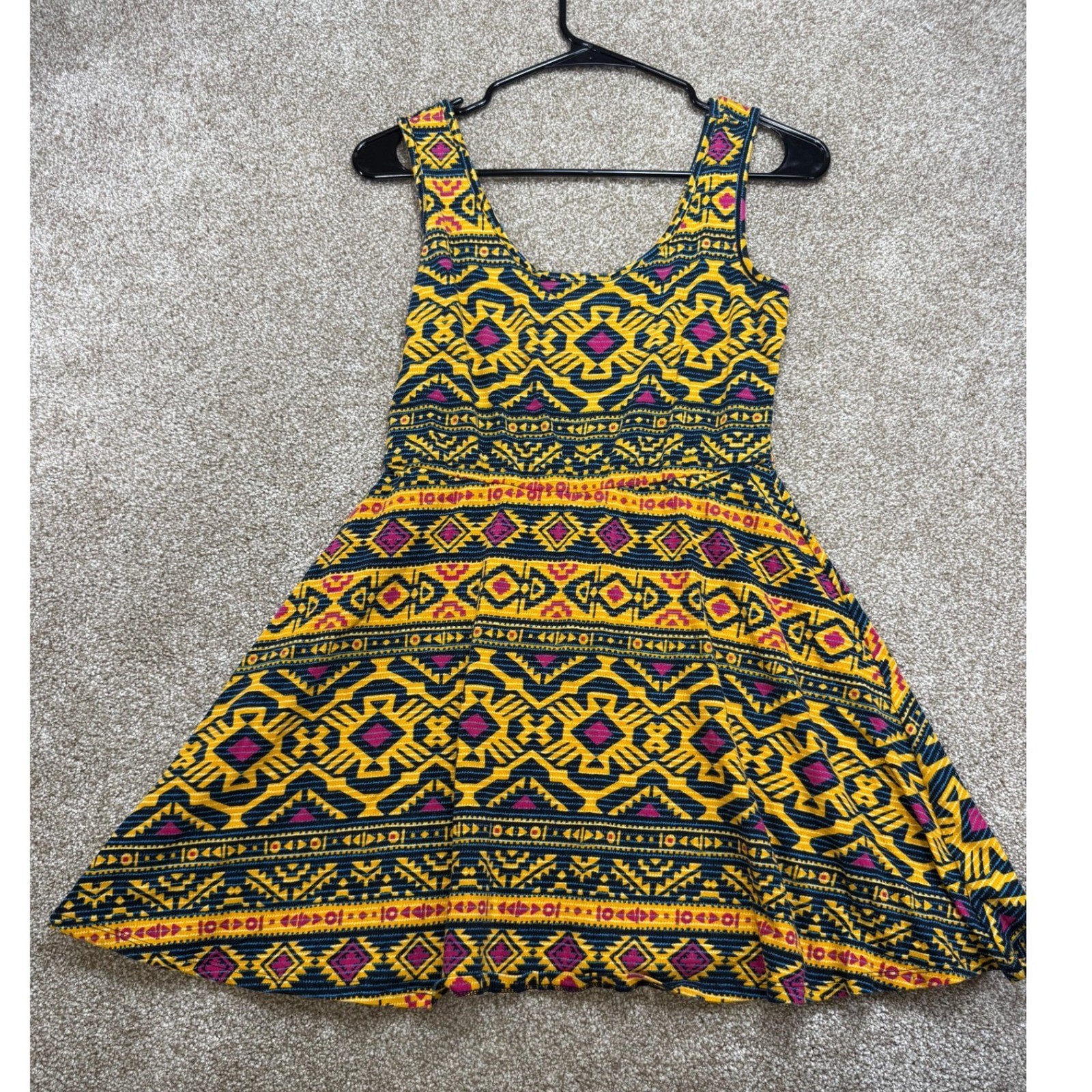 Xhilaration Yellow Geometric Tribal Print Skater Tank Top Cutout Back Medium M