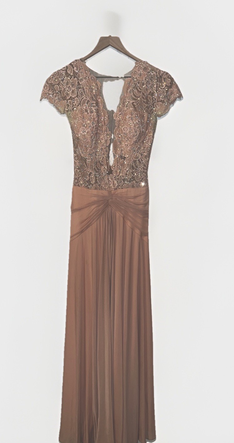 Jovani Formal Women’s Peach Blush Floral Lace V-Neck Rhinestone Long Dress 2