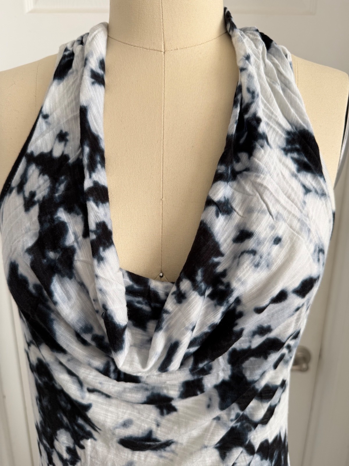 Cynthia Rowley Navy & White Tie-Dye Sleeveless Cowl Neck Maxi Dress – SIZE L