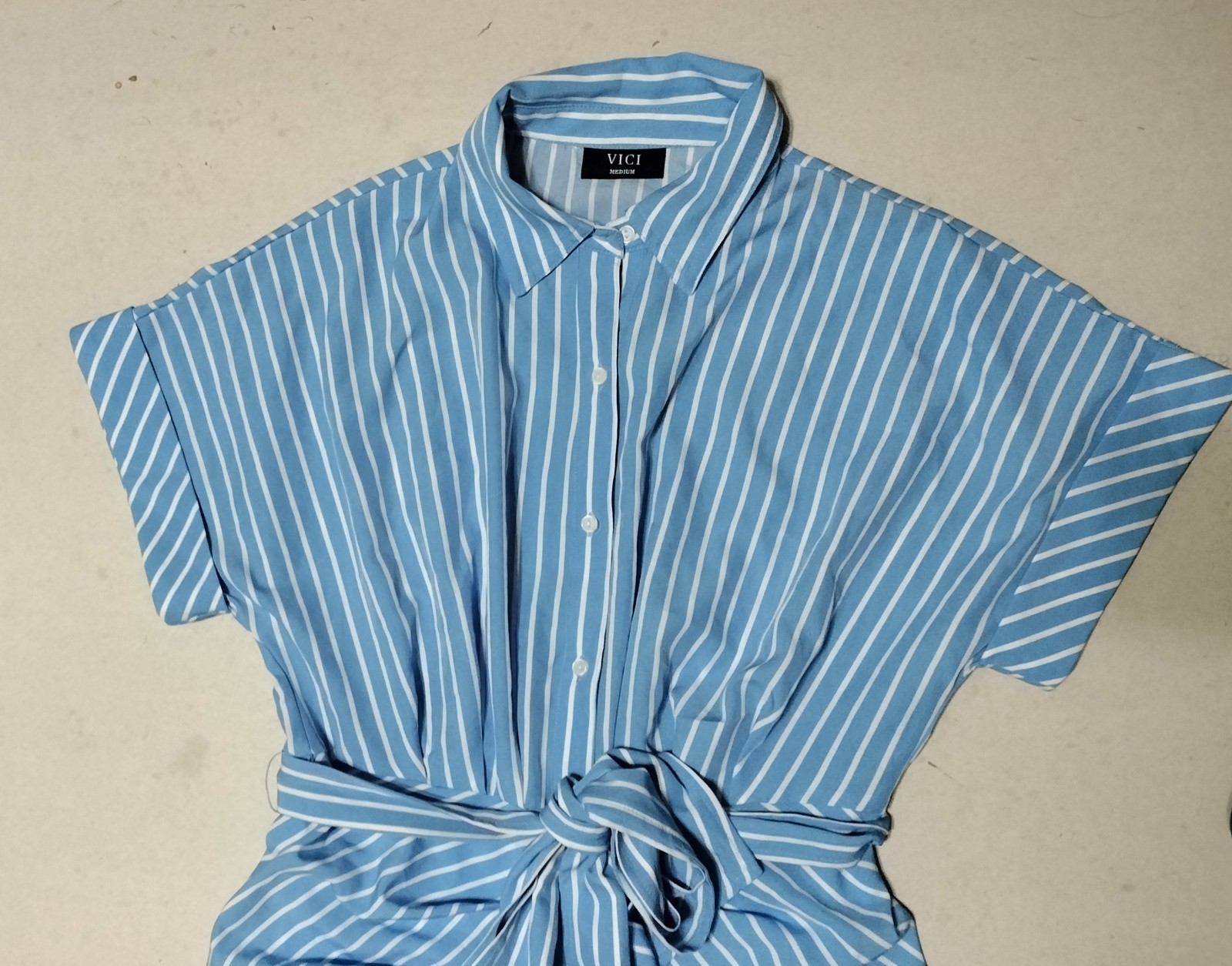 VICI Mini Dress Size Medium Ruched Short Sleeve Blue Striped Coastal Vacation