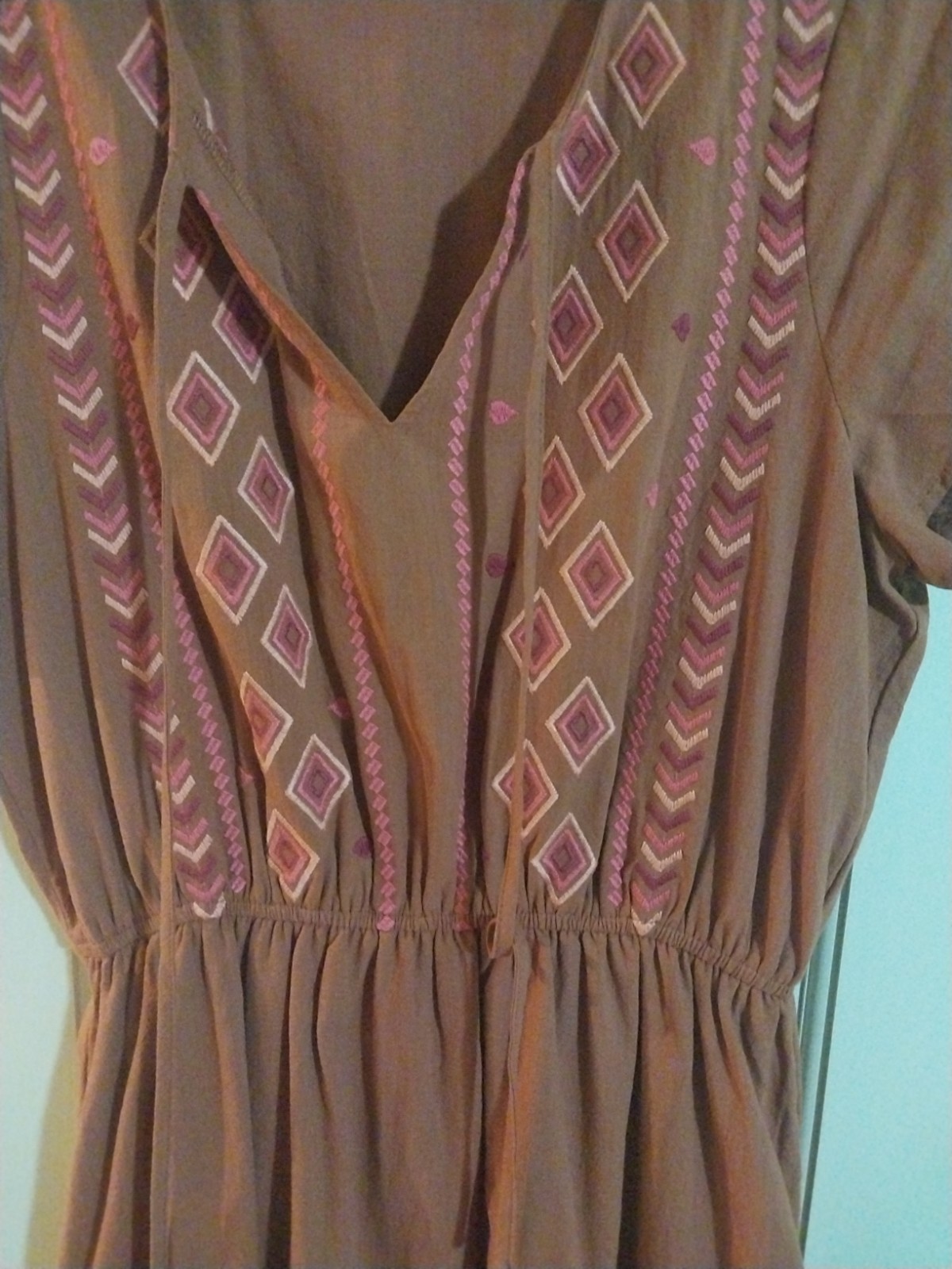 Savanna Jane Embroidered Dress Size M