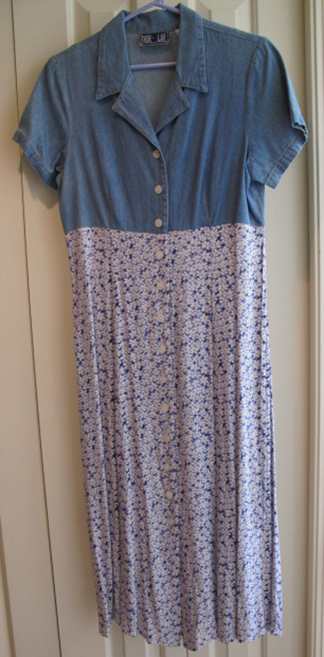 “True Blue” Maxi Dress REDUCED Vintage Chambray Floral~Buttons~Long~sz 11~FREE H