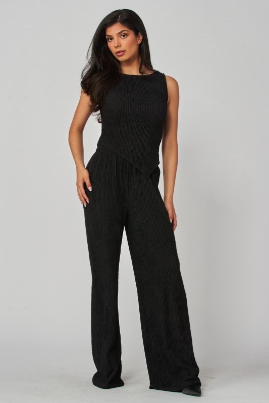 Ribbed Lounge Set Comfy but make it elevated  This ribbed set is perfect for d