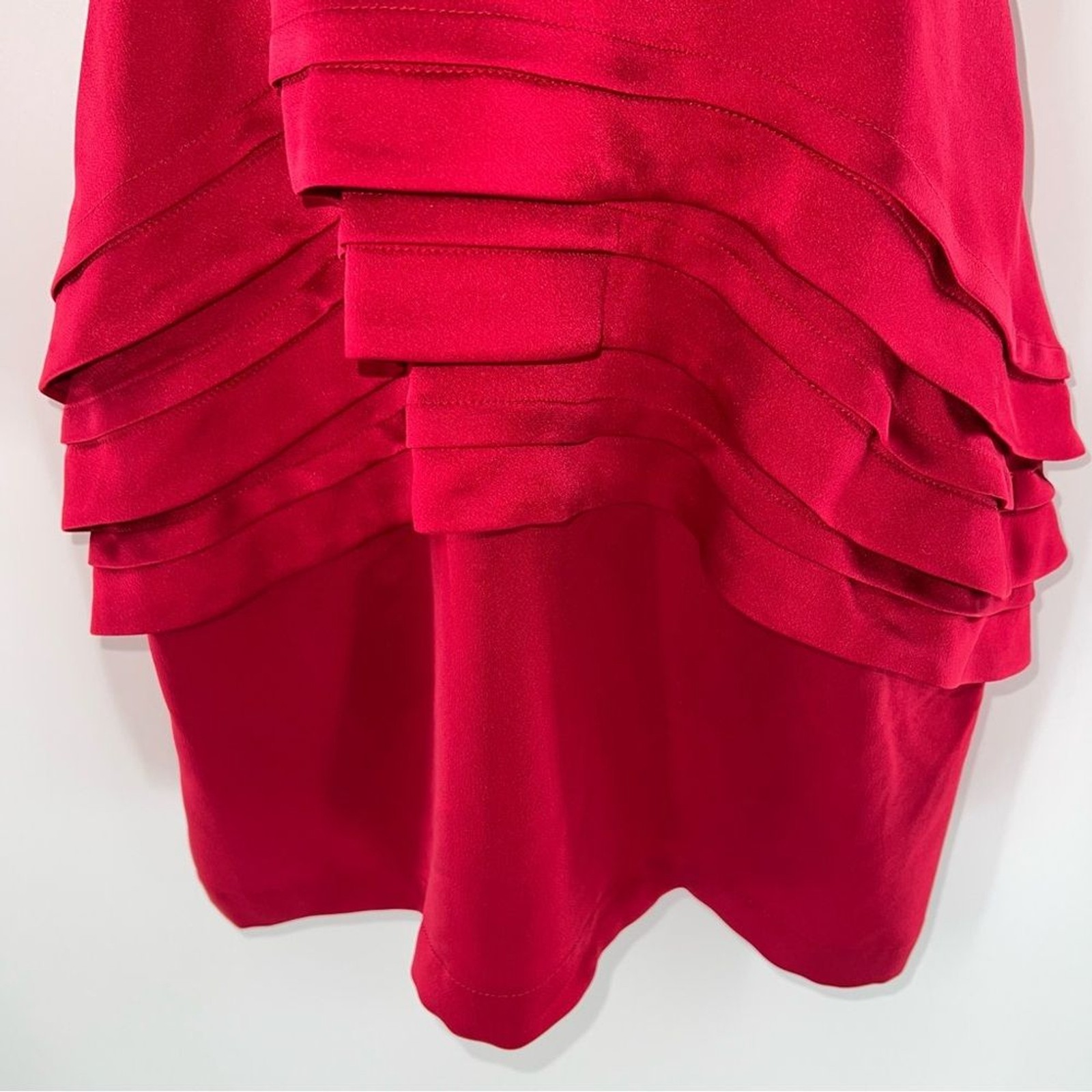 BCBGMaxAzria Deep Red Strapless Sweetheart Neckline Pleated Skirt on Dress-Sz 6