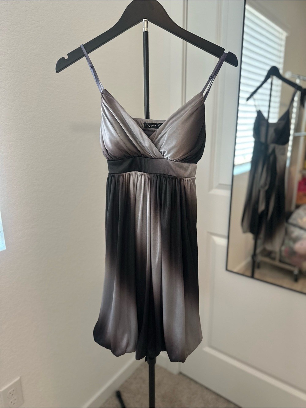 Ruby Rox Metallic Ombre V-Neck Mini Dress – Black & Silver
