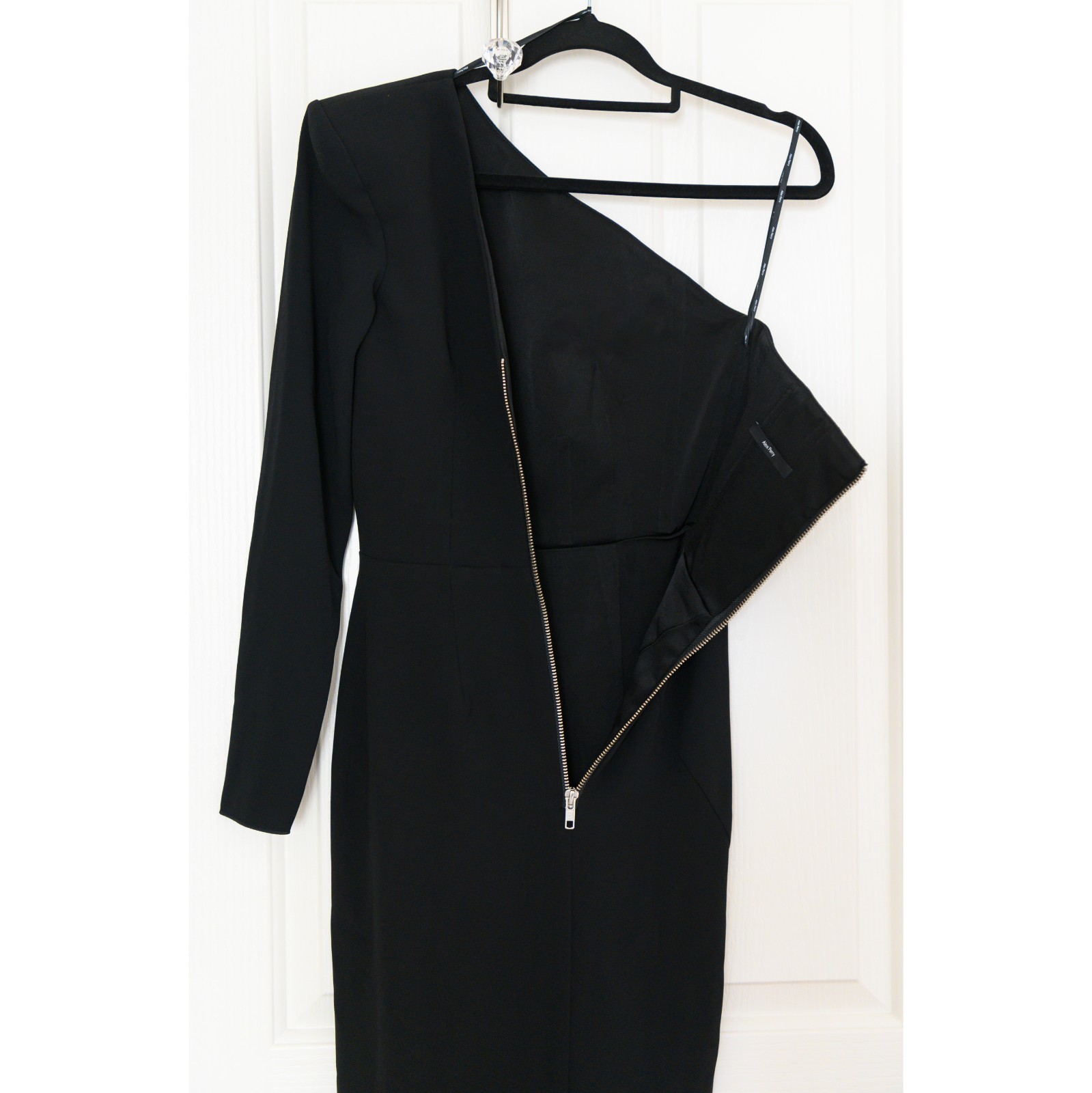Alex Perry Jolie Dres – Size AU 6 Black One Shoulder Long Sleeve Asymmetric Gown
