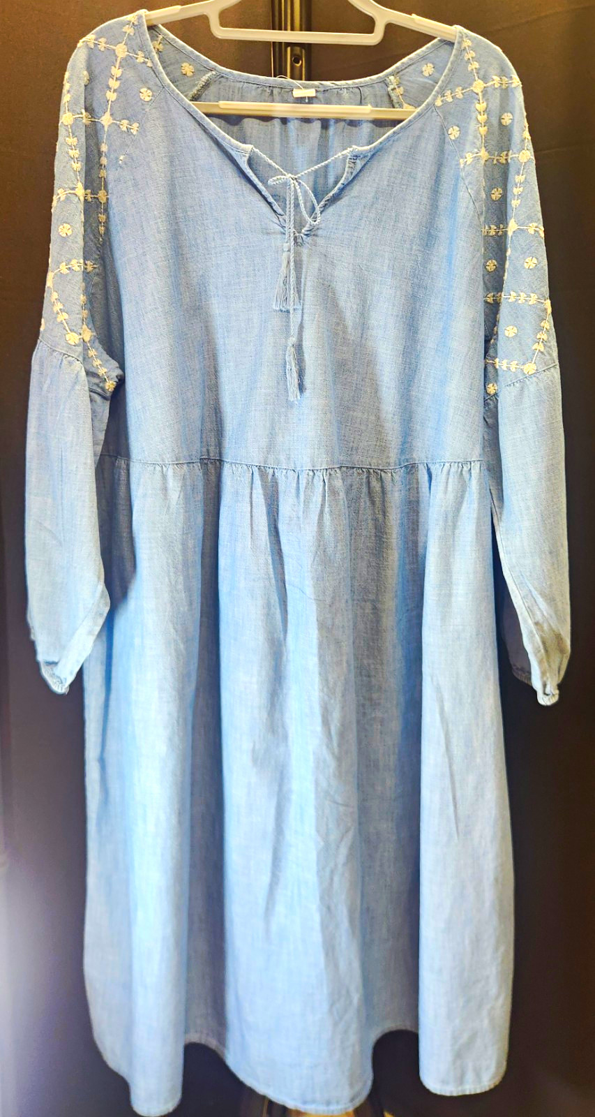 Old Navy Women’s Plus 3X Chambray BOHO Babydoll Embroidered Sleeved Dress