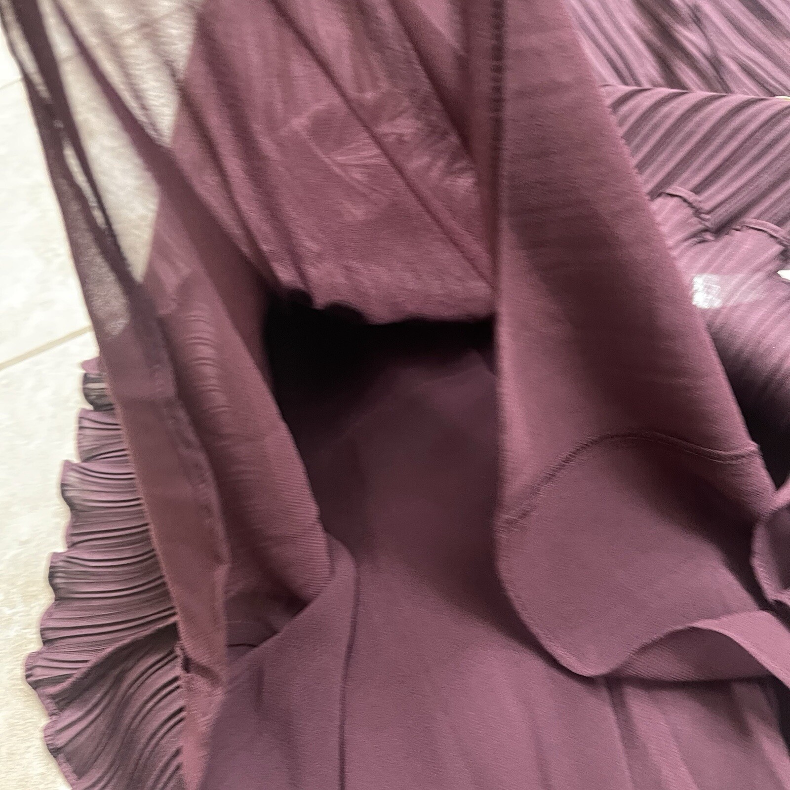 NWT WHBM Size OP Burgundy Pleated Cutout Maxi Dress w. Chain Orig Price $250