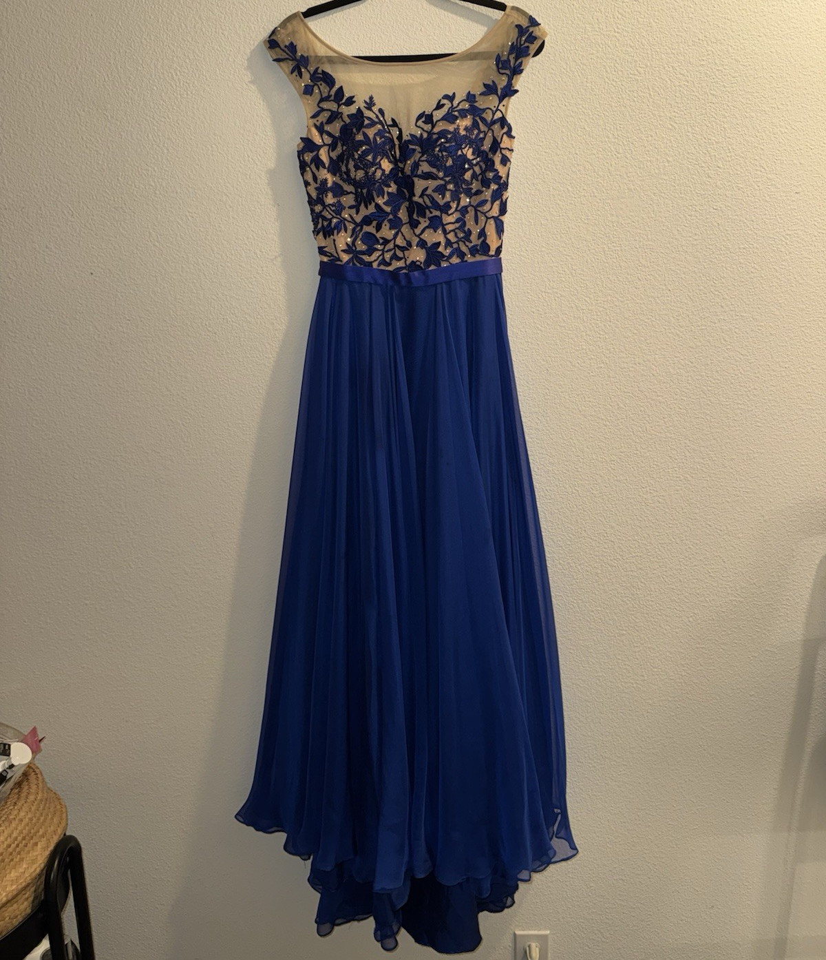 Sherri Hill Blue Floral Lace Beaded Embroidered Long Formal Gown Size 4