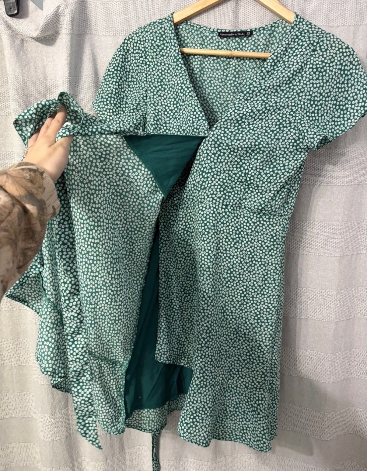 Abercrombie Fitch Green Floral Wrap Dress Women’s Size XS Short Sleeve #43