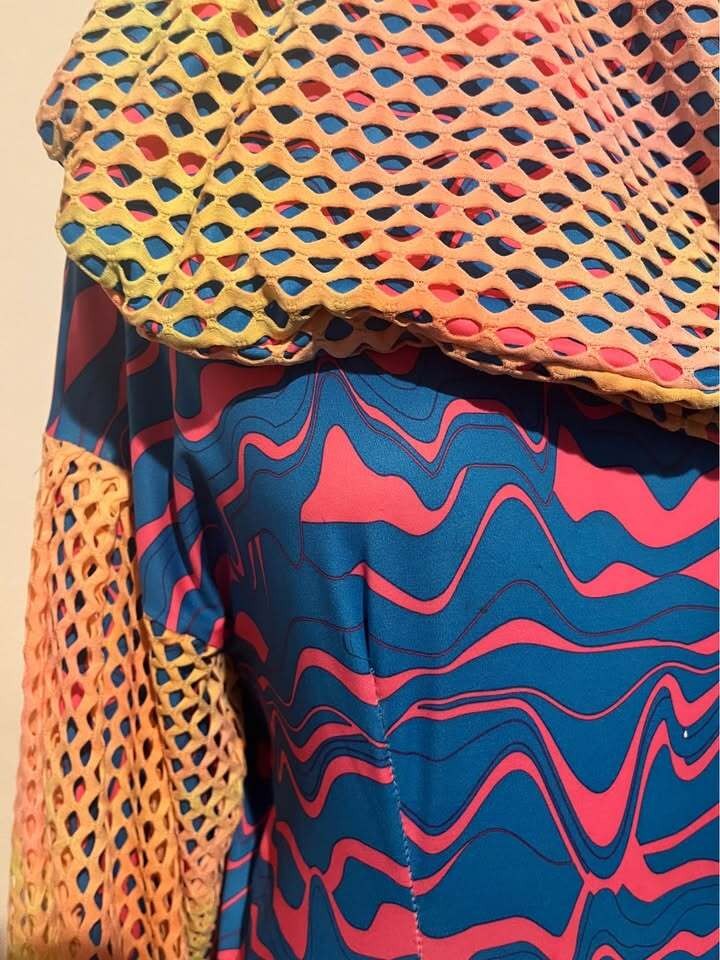 Psychedelic Print Hooded Mesh Sleeve Maxi Dress