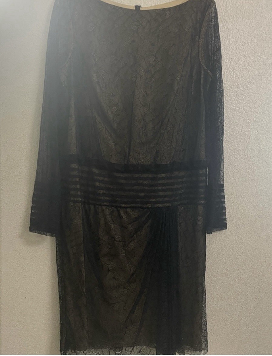 Tadashi Shoji Black Floral Lace Boat Neck Long Sleeve Sheer Lined Dress 14