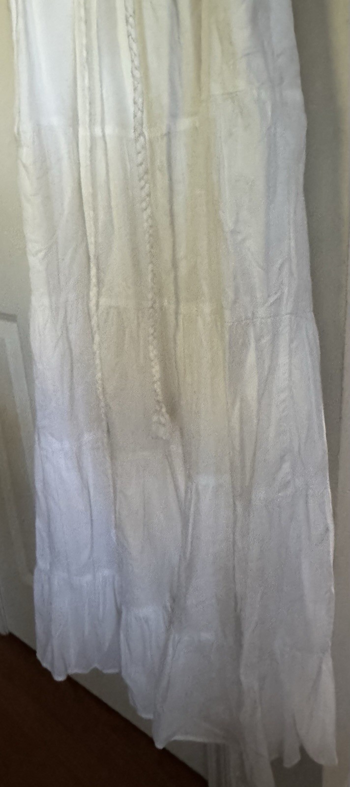 Long, White Linen-like Sun Dress S-6. Neck Ruffles. Sleeveless. Lined. Pockets.