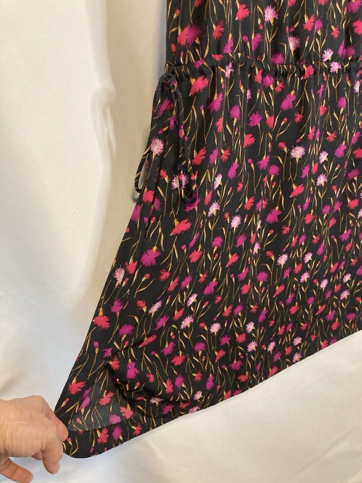 GAP Mini Dress M Drawstring Waist Black Pink Ditsy Floral Fairy Sleeveless Boho