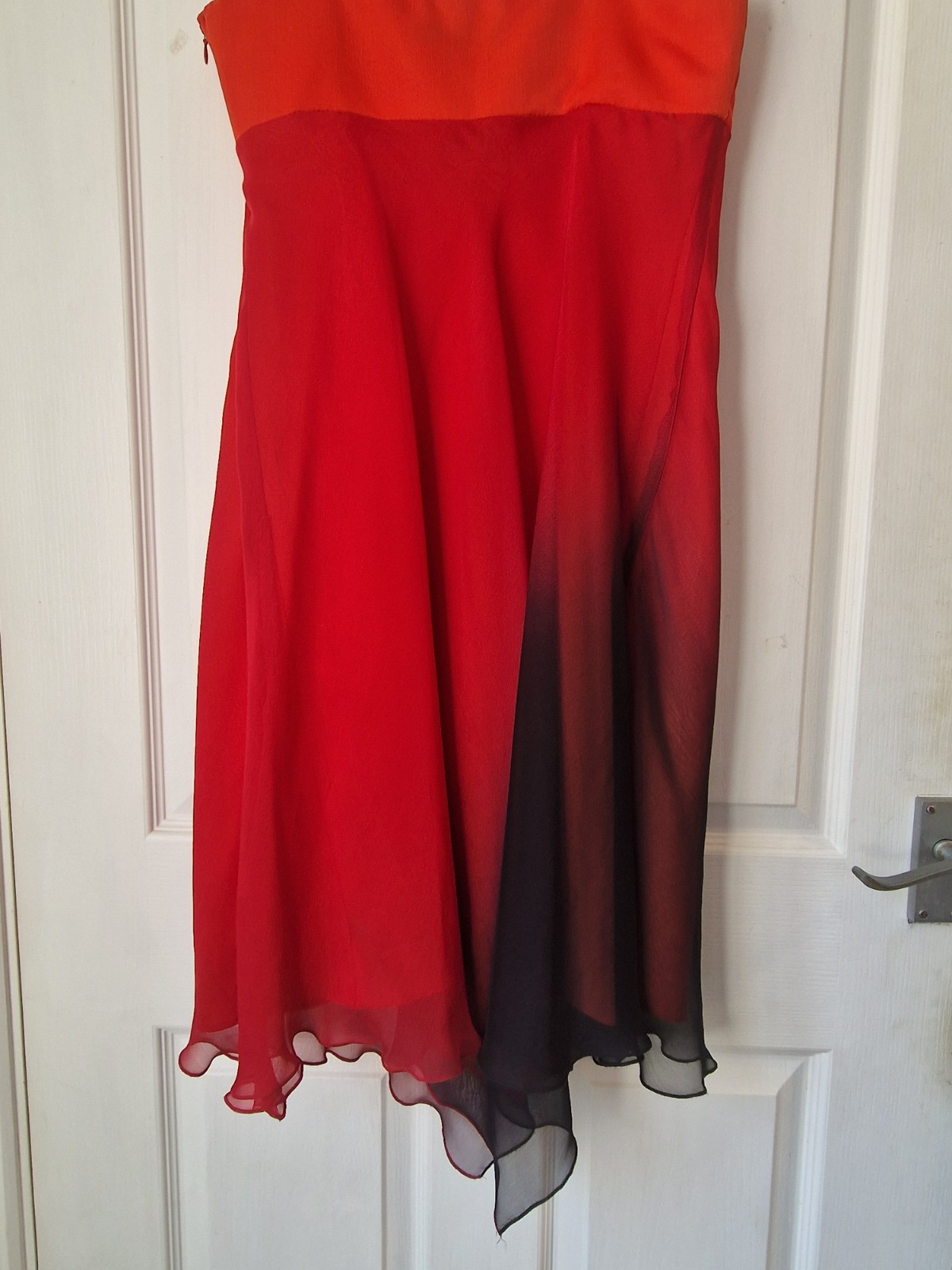 #ladies Debut Knee Length Dress Special Occasion Ombre Red/black. Size 12