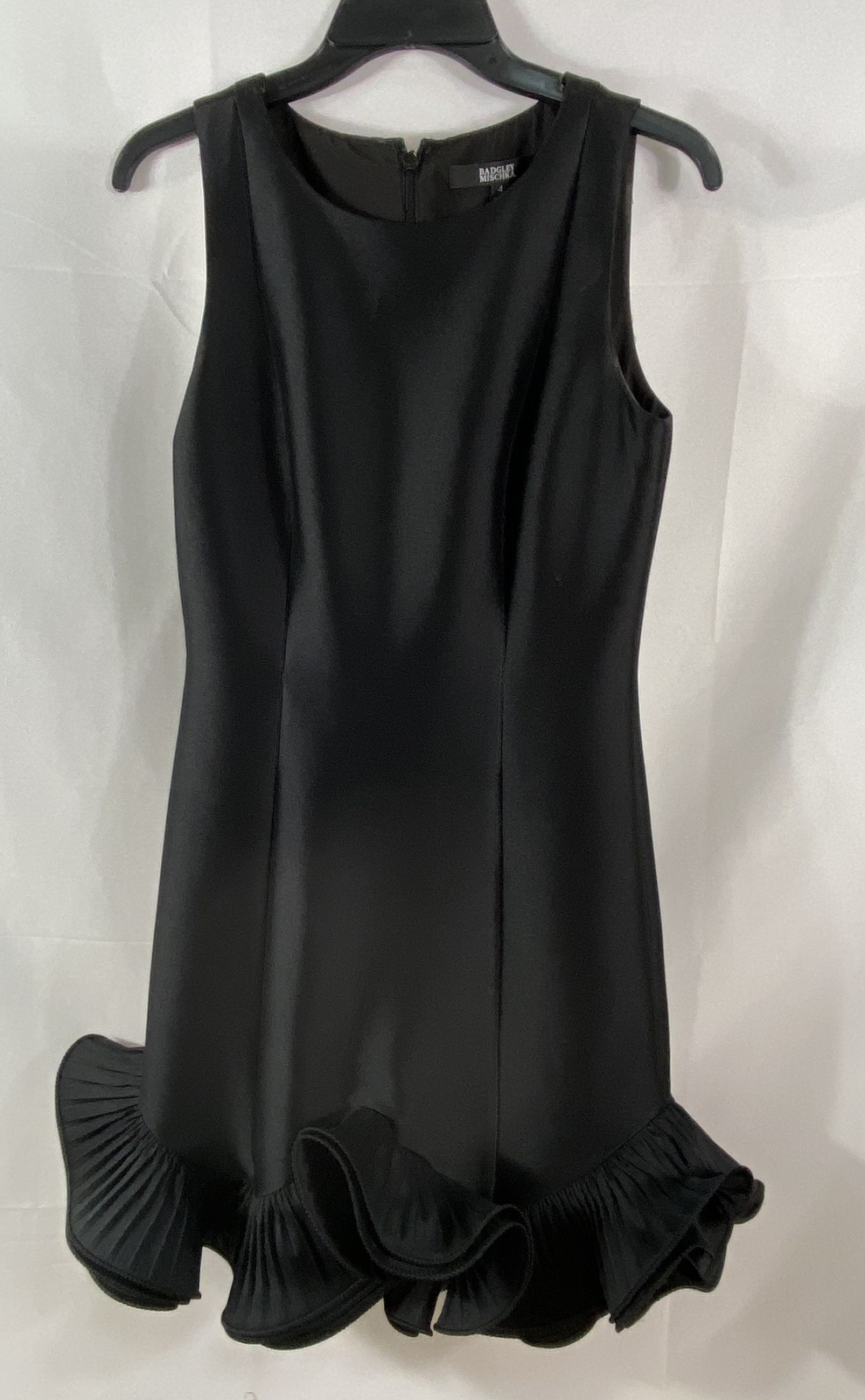 Badgley Mischka Women’s Black Sleeveless Pleated Ruffle Hem Cocktail Dress Sz 4