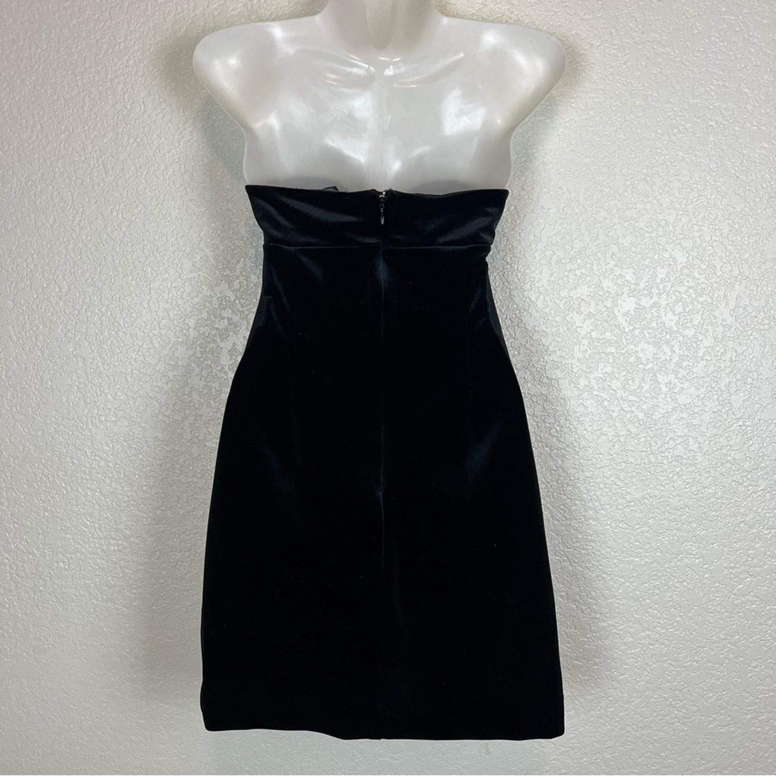 Forever 21 Black Strapless Velour Bodycon Muni Tube Party Dress size Medium New