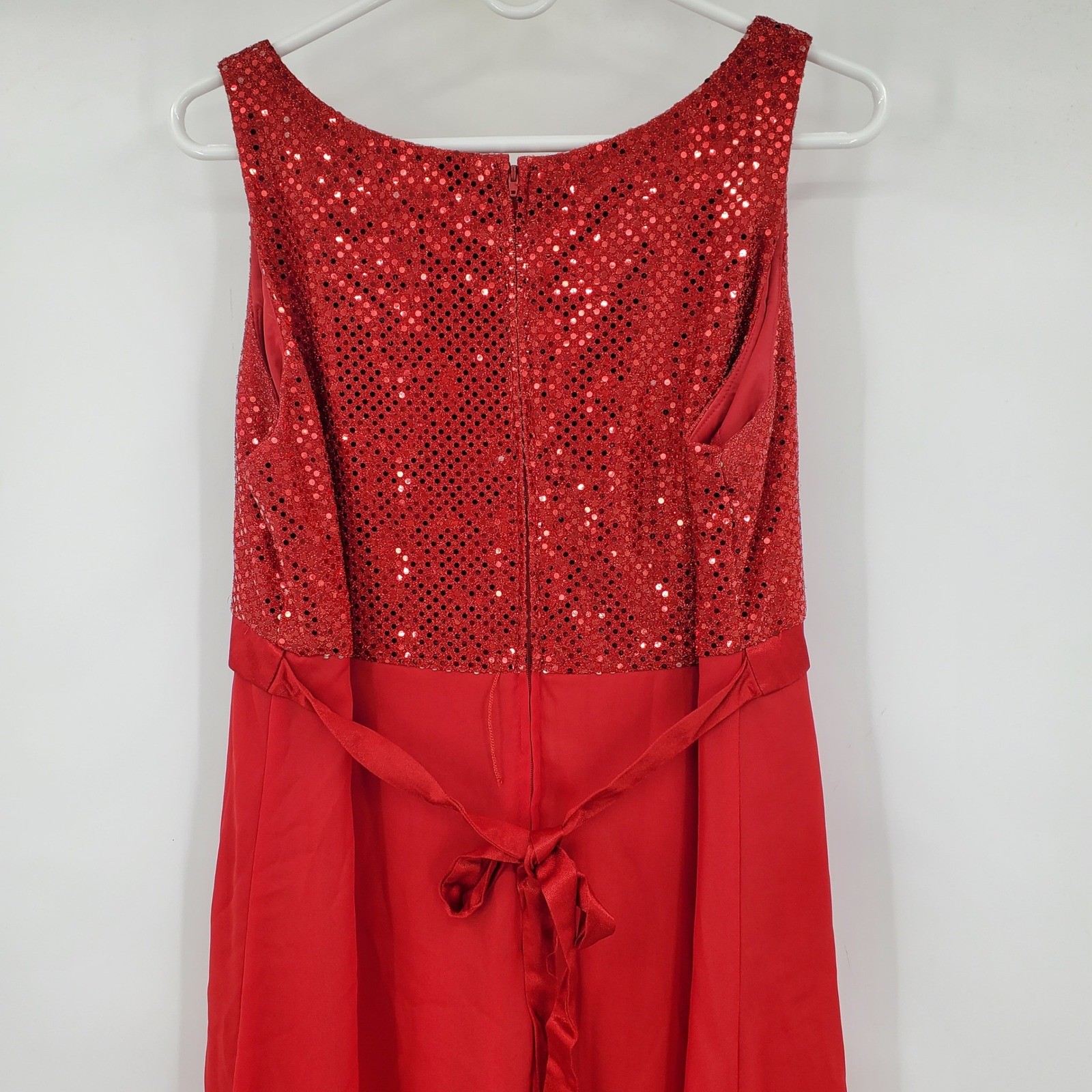 Molly Malloy Evening Red Sequin High-Low Gown Dress Size 14 Sleeveless Formal