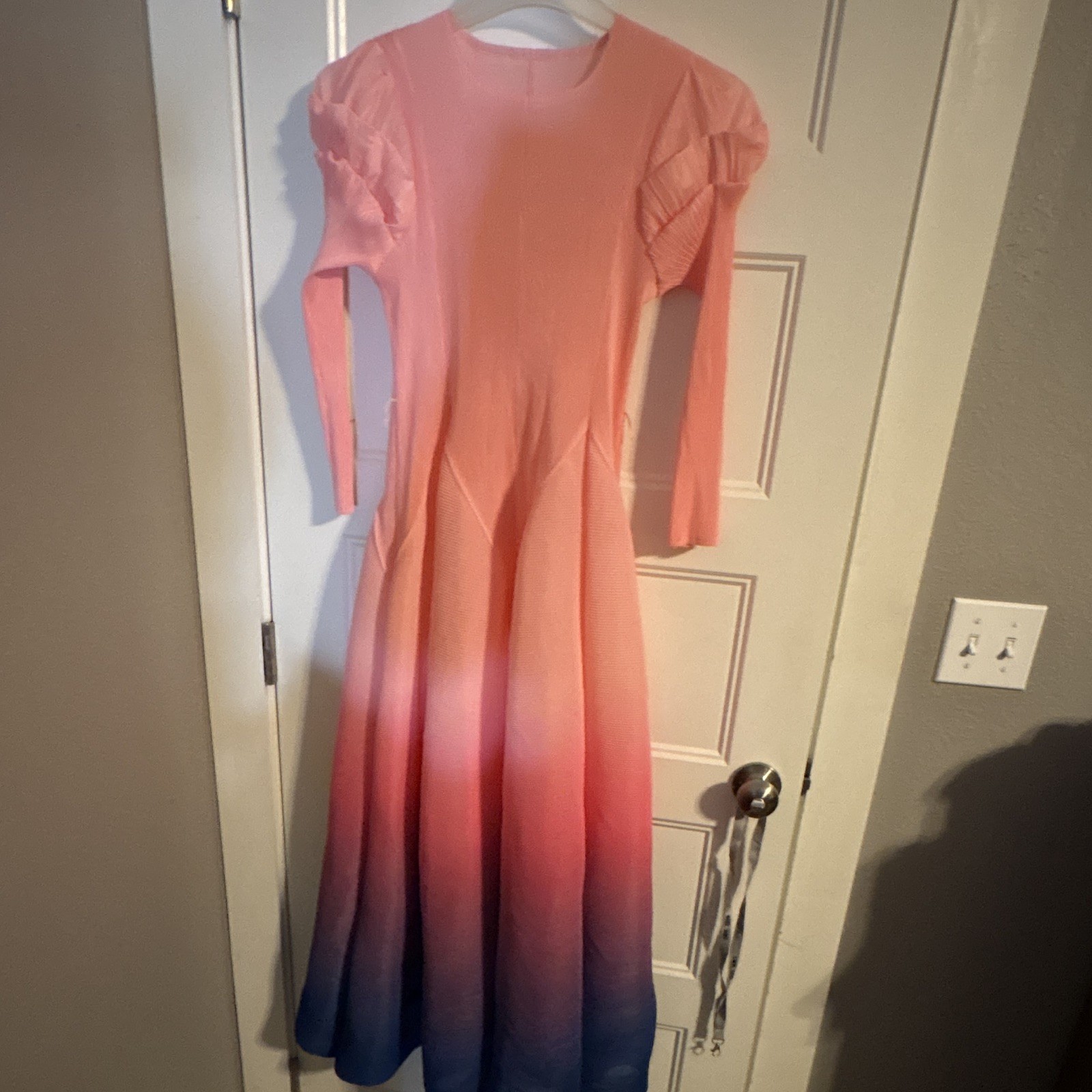 Bounce dress! I bought this gorgeous bounce dress but it just doesn’t fit me.