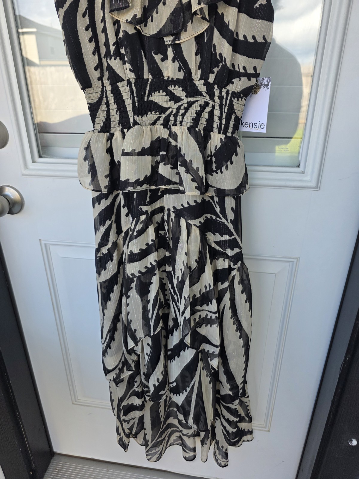 Kensie Dress Size 2 Black Beige Ruffle V Neck Midi Fit Flare Sheer Overlay $129