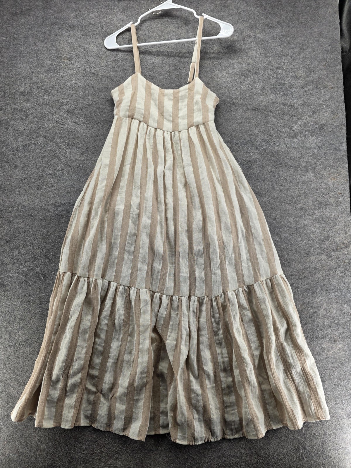 Everleigh Brooks Dress Womens M Beige Striped Sundress Maxi Scoop Neck Smocked