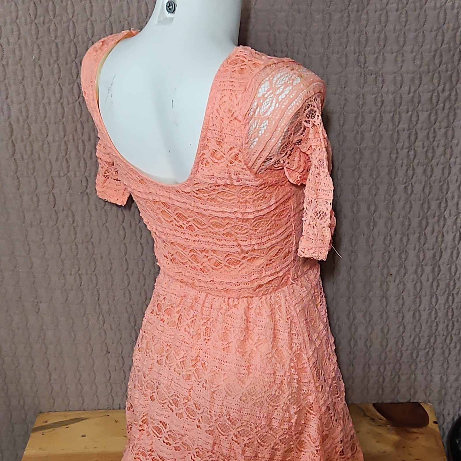 Rewind Women’s Orange Solid Lace Scoop Neck Short Sleeve Fit & Flare Dress M