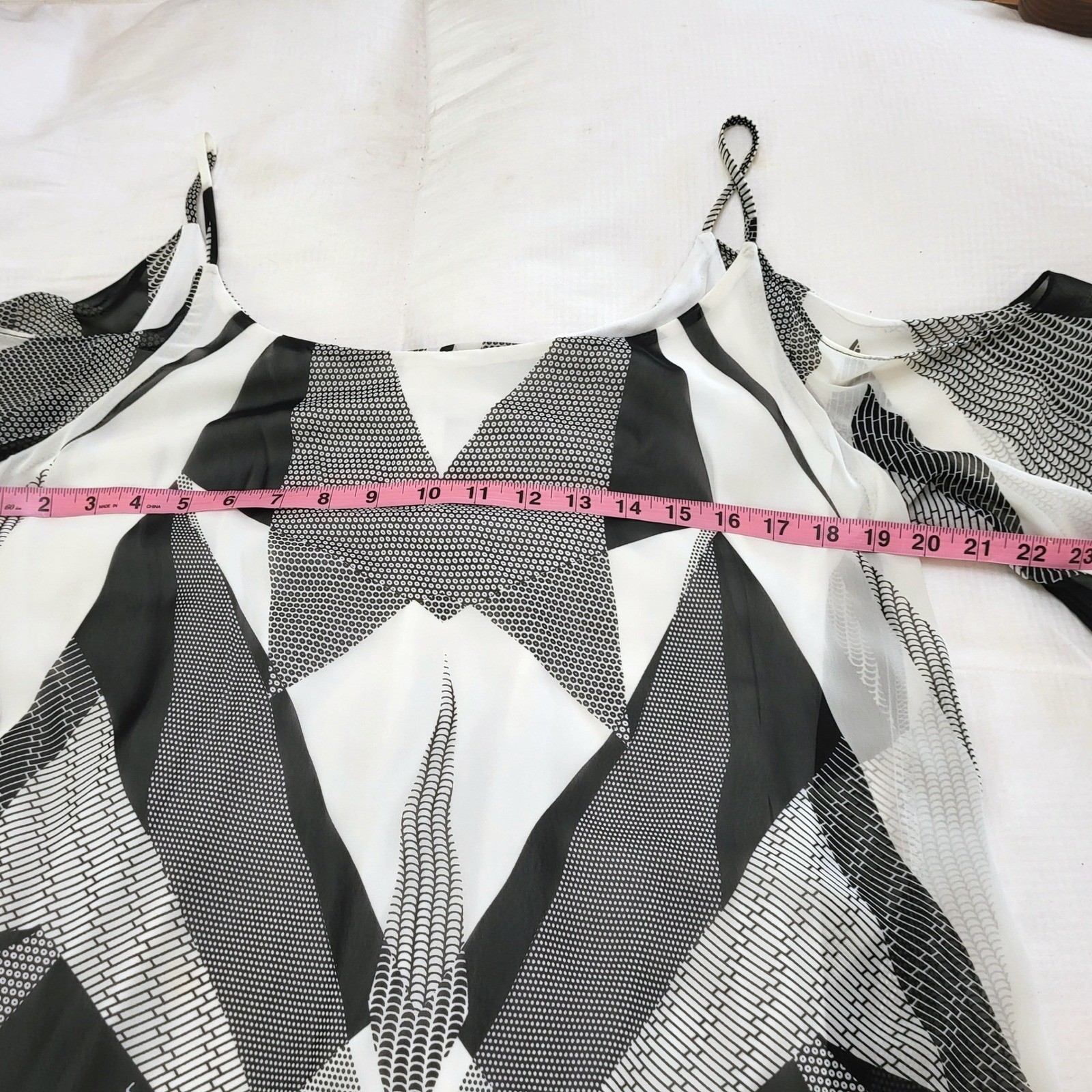 Bisou Bisou Michele Bohbot Boho Geometric Graphic Scoop 70s Retro Shift Dress 12