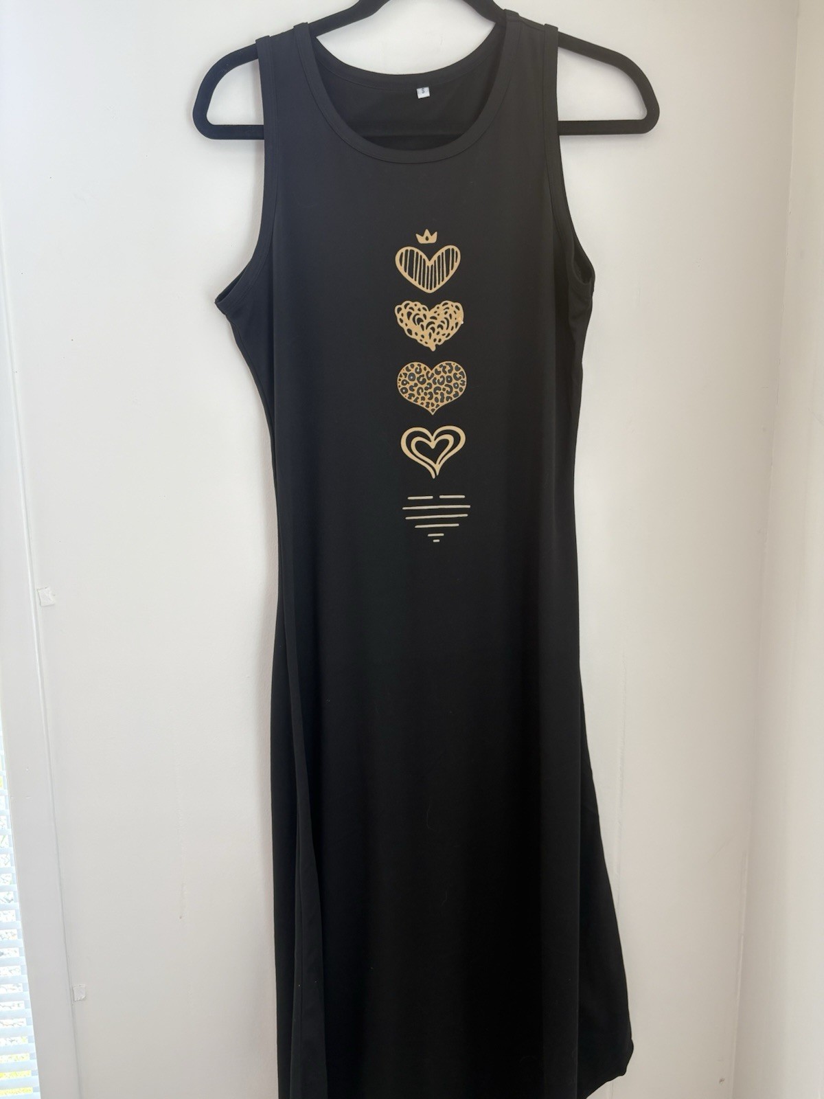 Women’s Black/Gold Heart Graphic Print Maxi Dress S Sleeveless Round Neck
