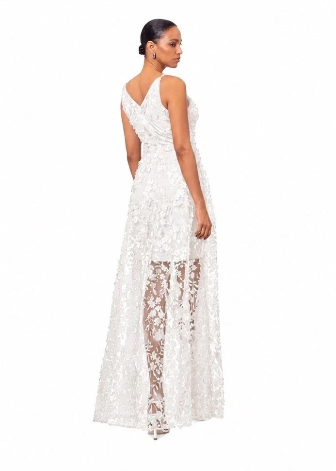 XSCAPE Women’s Sz 10 White Ivory Sequin Gown 3D Floral Appliqué Maxi NWT