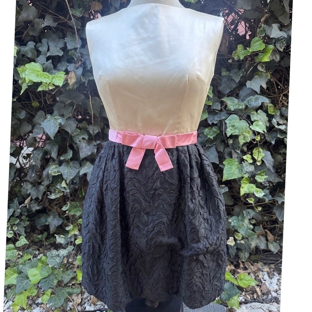 Vintage Maison Petite by Kasper Cocktail Dress Wrinkle Taffeta Satin Bodice
