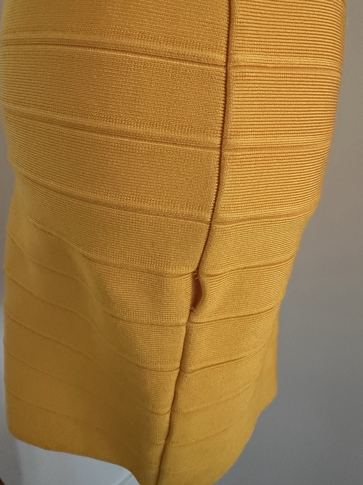 Yellow Solid Bandage Bodycon Knee Length Dress V-Neck Strappy Sleeve Zip Size S
