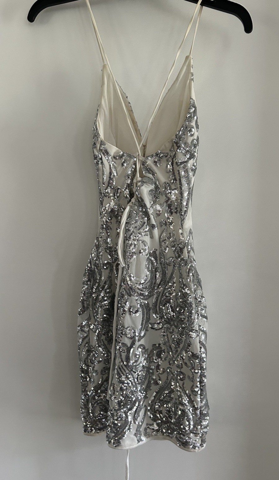 Windsor White Silver Sequin Mesh Mini Bodycon Dress S V-Neck Strappy Lined