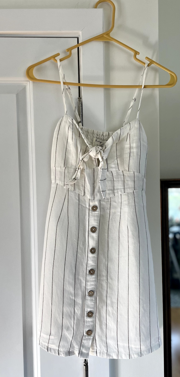Vintage Havana Women’s White w/ Gray Pinstripe Linen-Blend Sun Dress Size Small