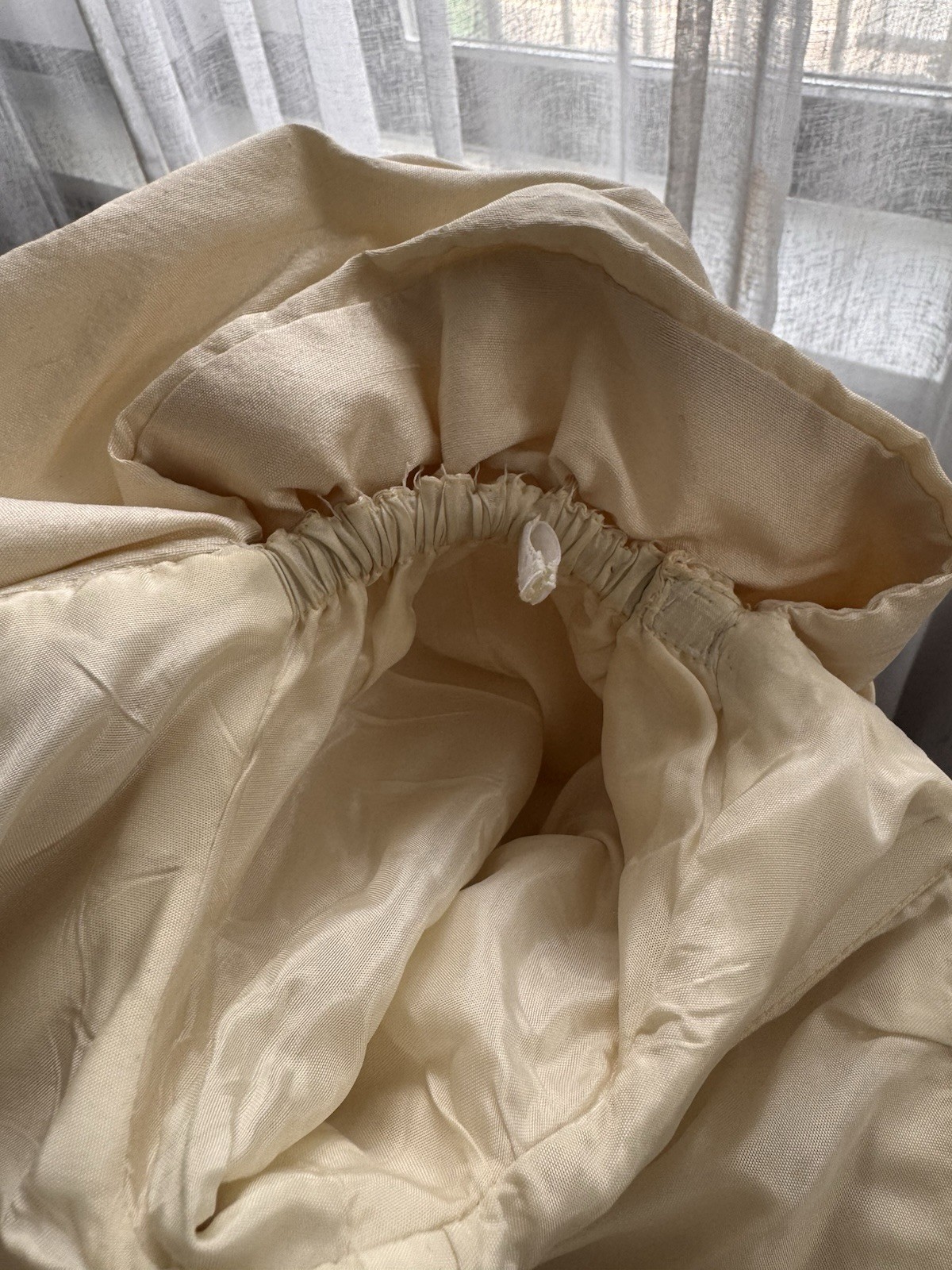 Gorgeous Silk Annalise Sharp London Gown Excellent Condition.