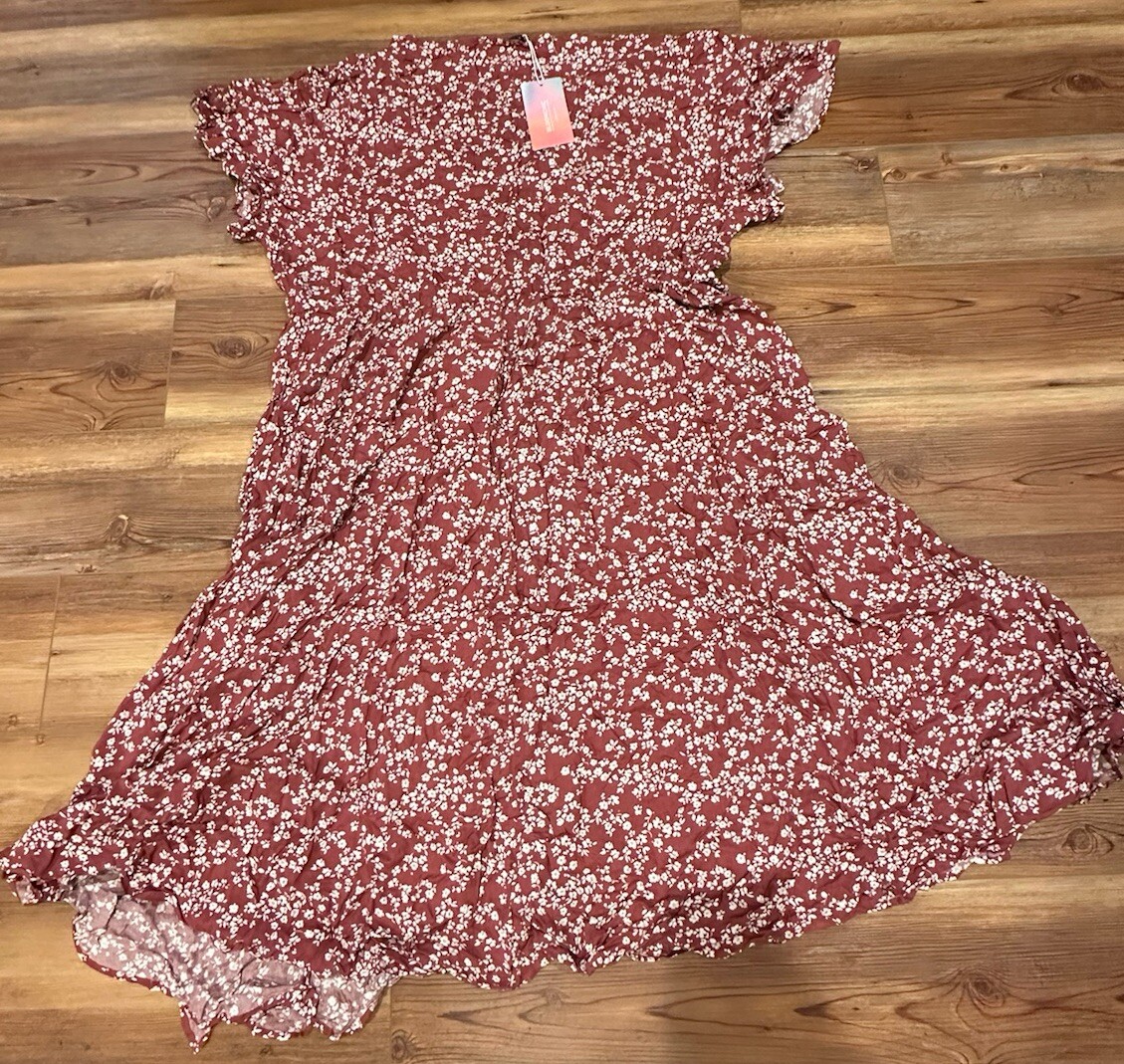 NWT Bloomchic Cinched Waist, Side Slit, Faux Wrap Short Sleeve Dress ~ Size 28